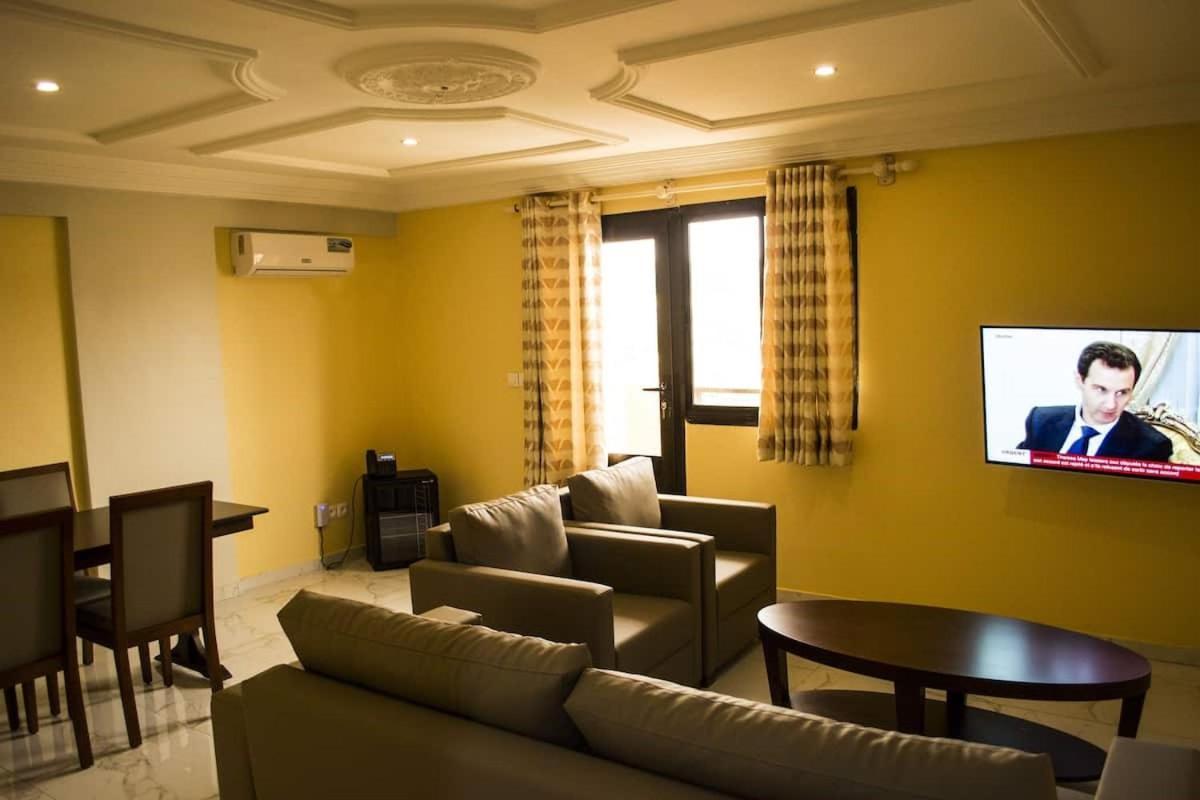 Hotel Jouvence International 야운데 외부 사진