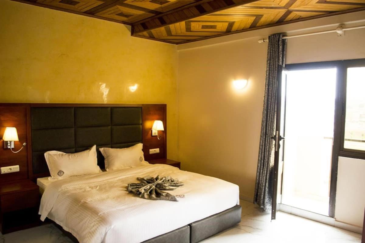 Hotel Jouvence International 야운데 외부 사진