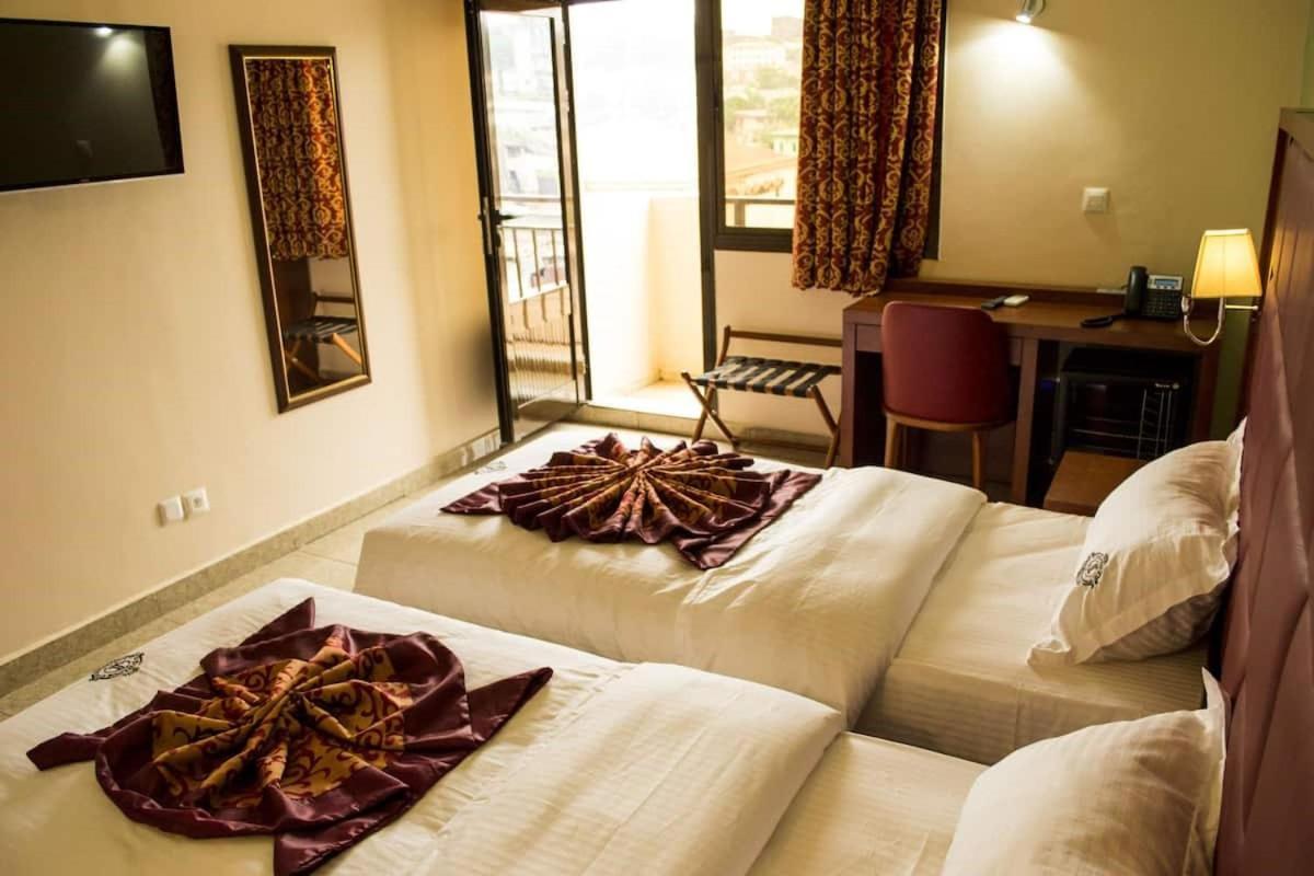 Hotel Jouvence International 야운데 외부 사진