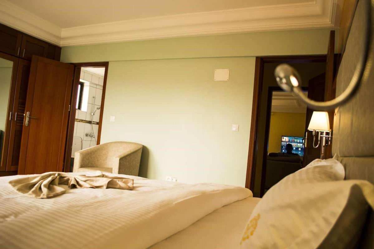 Hotel Jouvence International 야운데 외부 사진